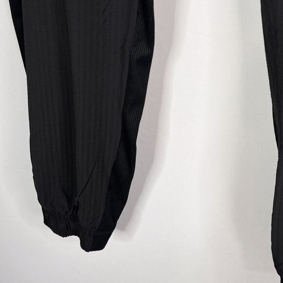 Athleta 8 Black Textured Brooklyn Jogger Pants Athleisure Featherweight Woven - Picture 5 of 13
